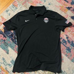 NWOT NikeGolf Men’s M USA Basketball polo